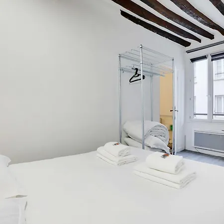 Charming Apartment-1br - 4p- Canal Saint-martin شقة *